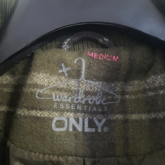 Retro green coat - Picture 3 of 3